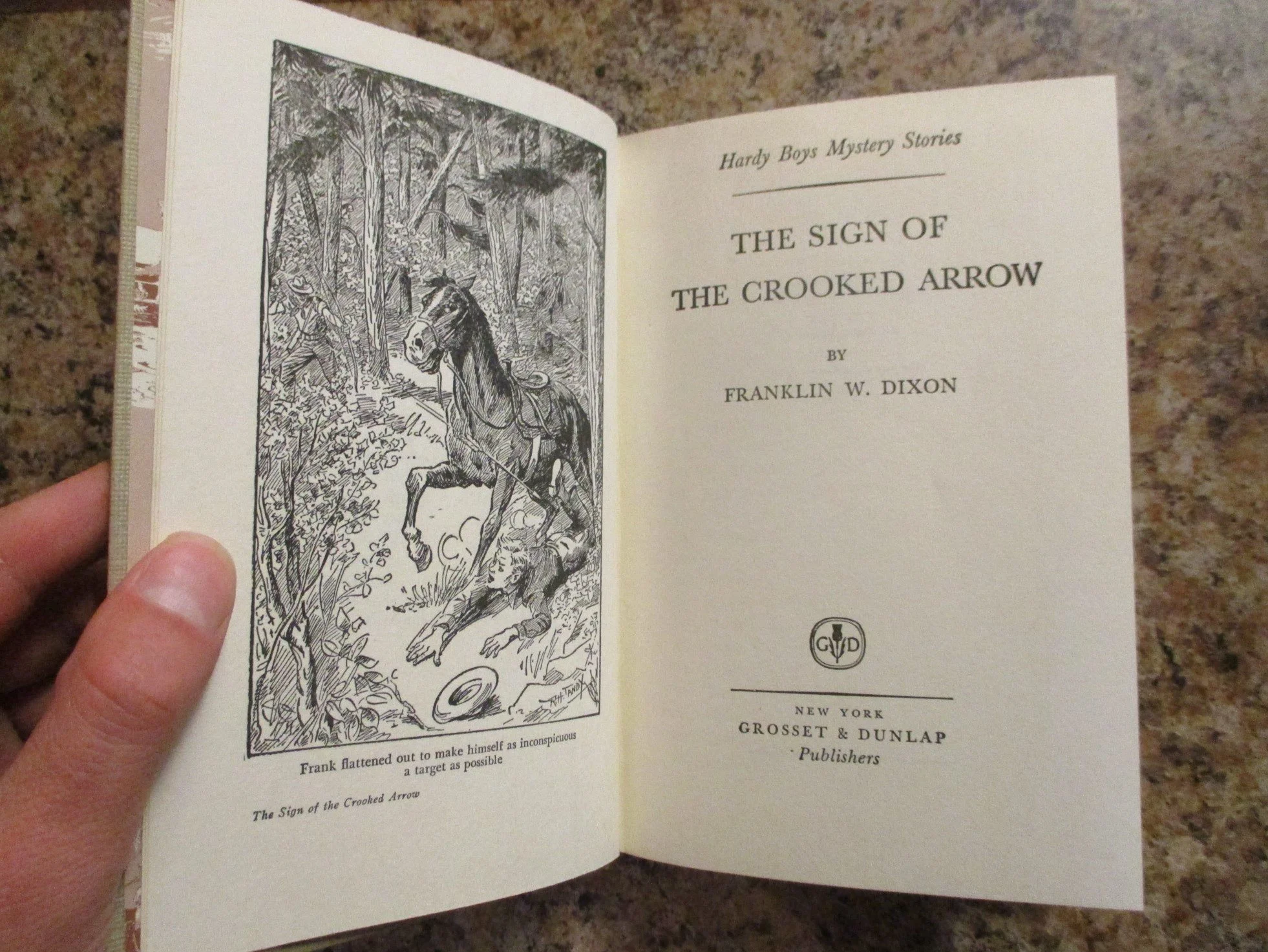 004299 - HB28 Sign Of The Crooked Arrow 6.JPG