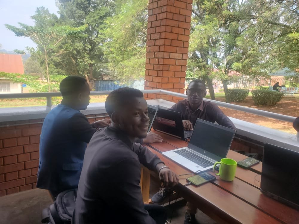  Benson hones his leadership and facilitation skills as he and his university classmates prepare a presentation for the Google Developer Student Club’s Solution Challenge 2022 