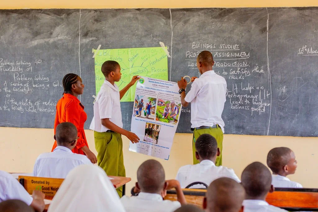 Strengthening Practical Learning Through                    ‘Leaders in Teaching’ (LIT) in Tanzania