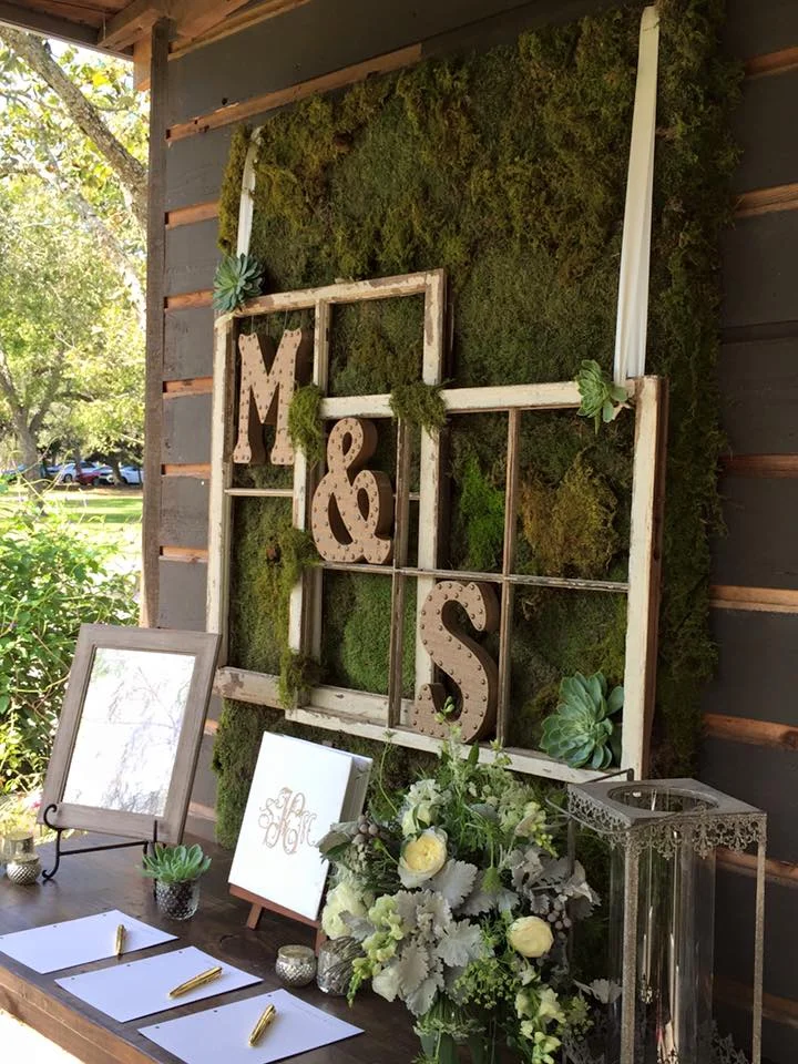 snelling sign in.jpg