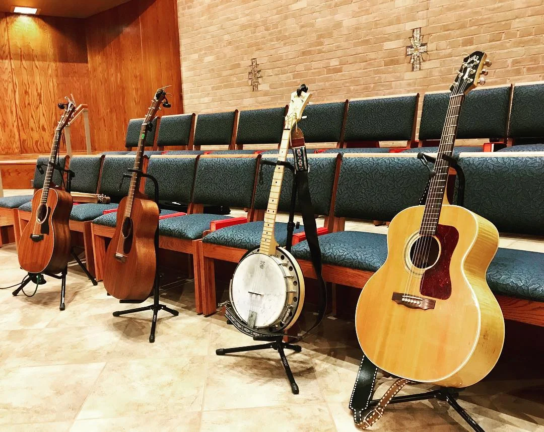 wrumc folk band - 3 guitars 1 banjo.jpg