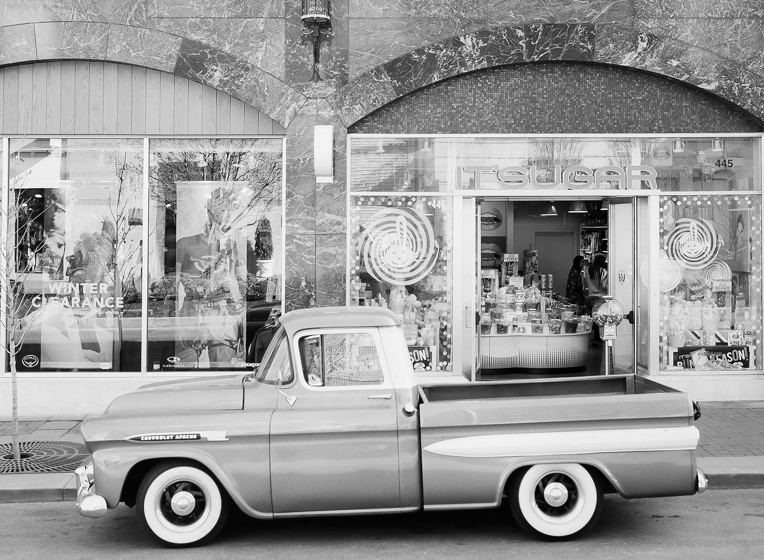 Kansas City truck, Mamiya 645, HP5 @ 1000, Dr5