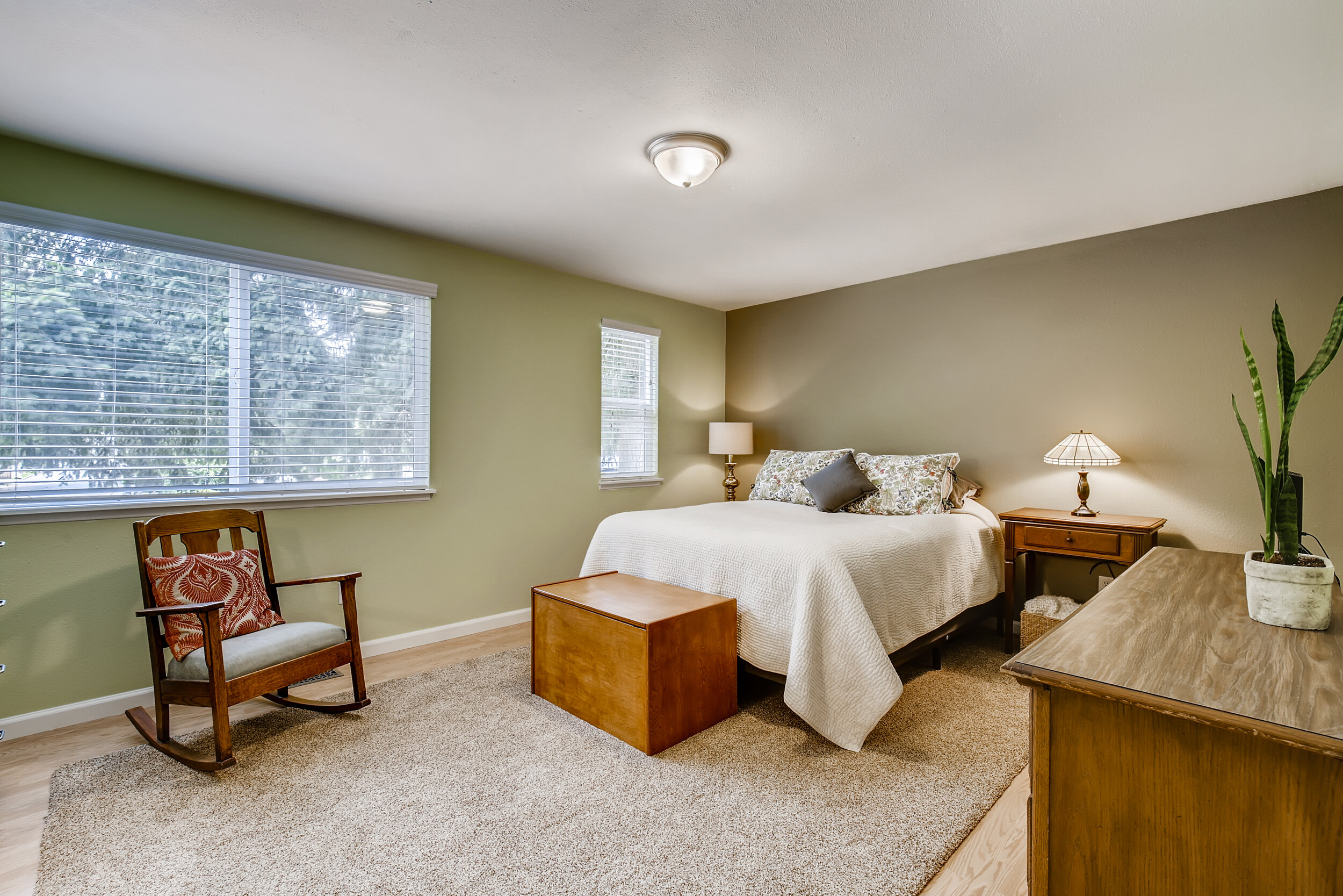 21604 9th Ave W Bothell WA - Print Quality - 015 - 21 2nd Floor Master Bedroom.jpg