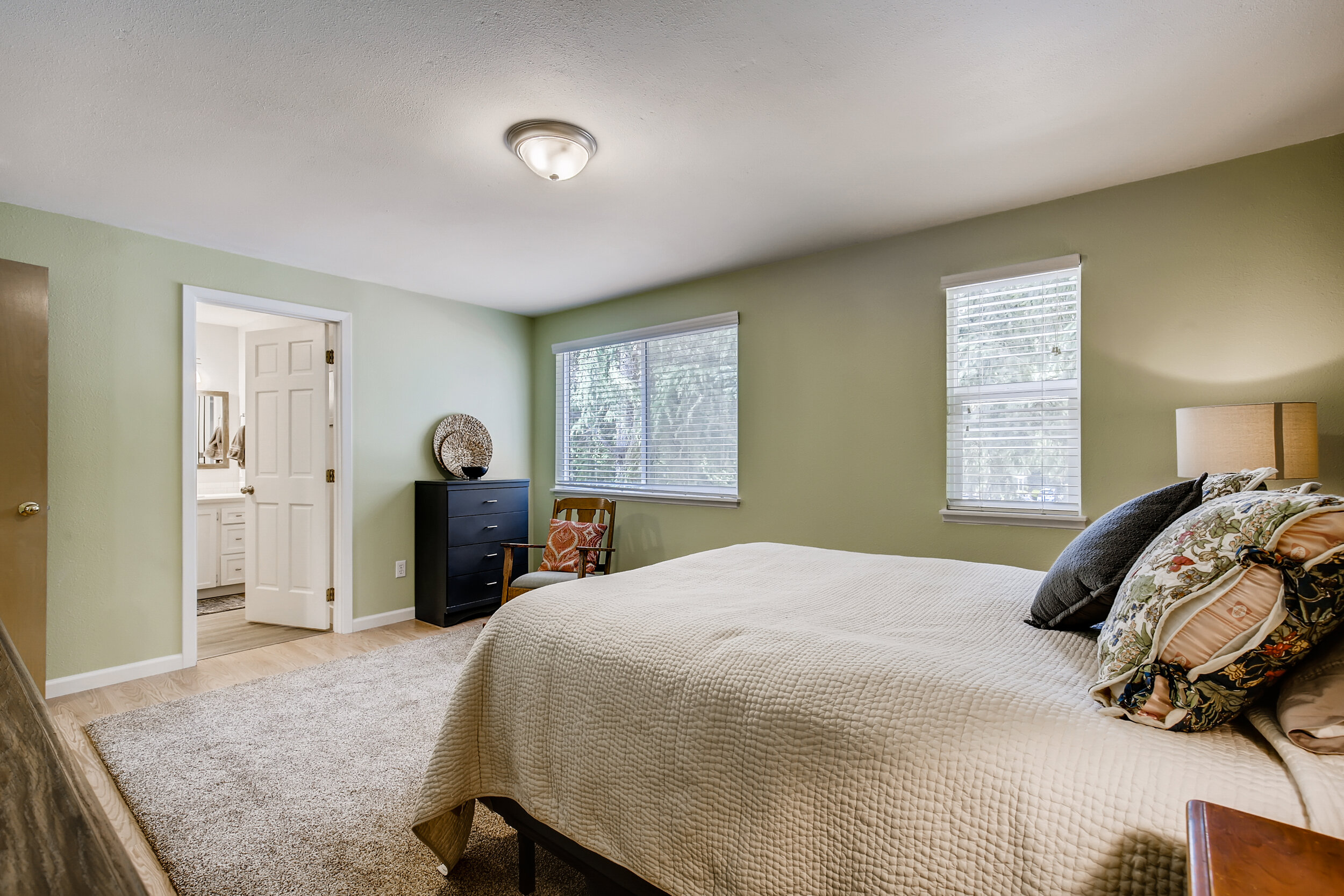 21604 9th Ave W Bothell WA - Print Quality - 016 - 22 2nd Floor Master Bedroom.jpg
