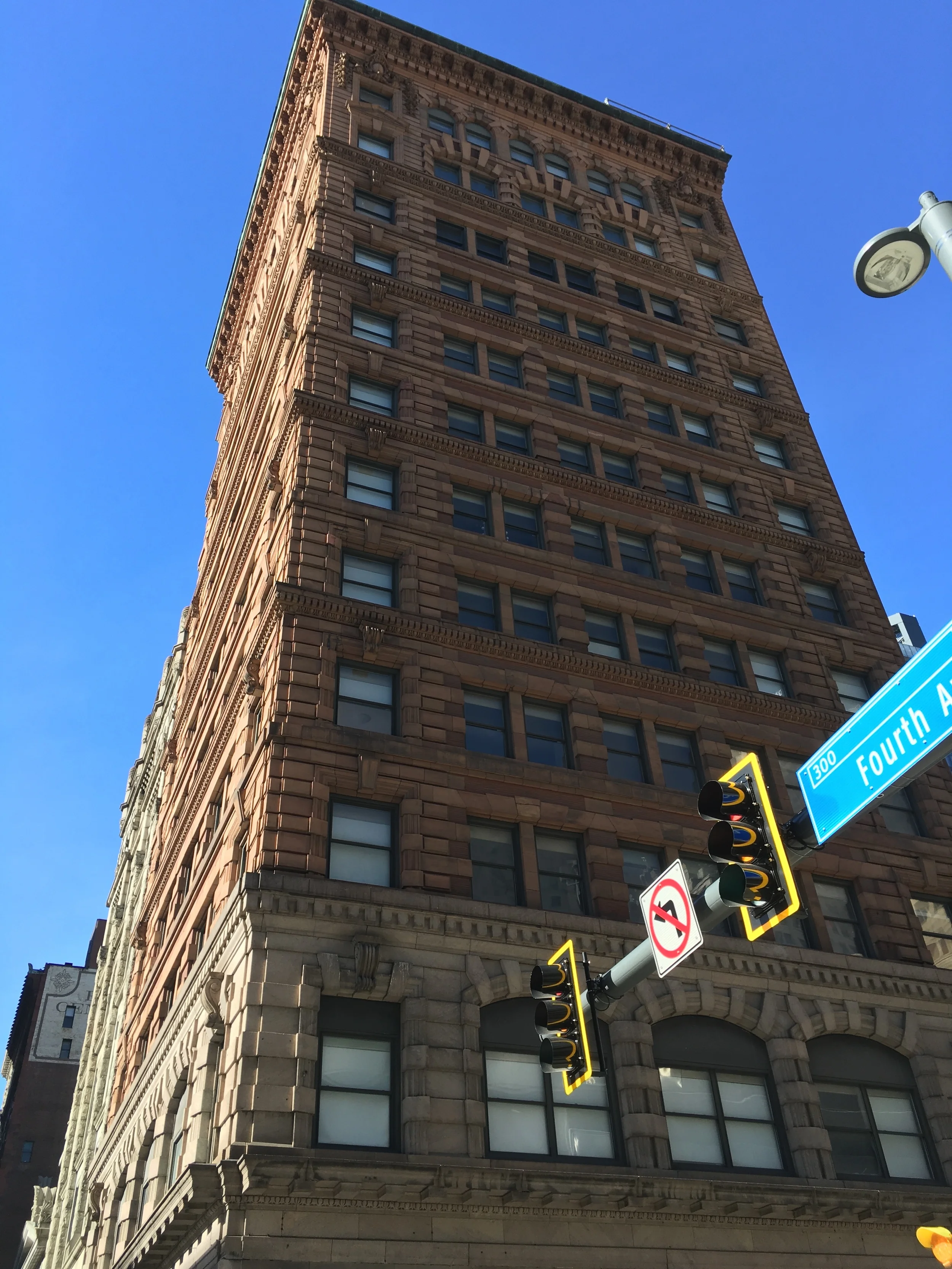 The Standard Life Building Apartments Available for Lease and Rent