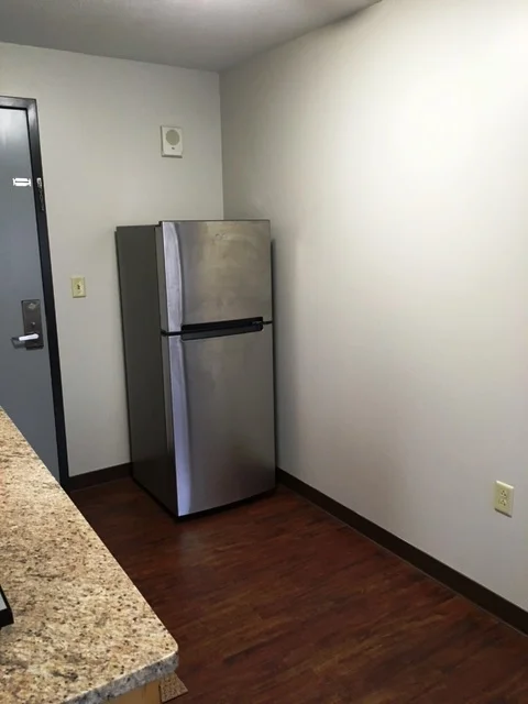 Studio R Kitchen wall CL.jpg