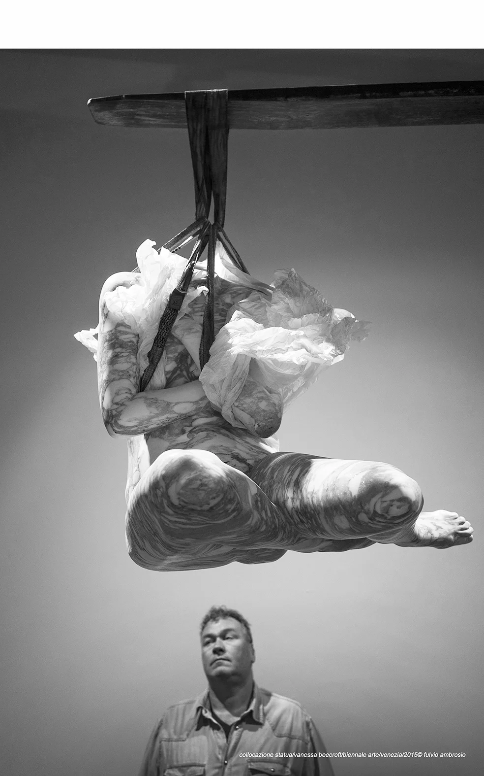 collocazione statua:vanessa beecroft:biennale arte:venezia:2015© fulvio ambrosio.jpg