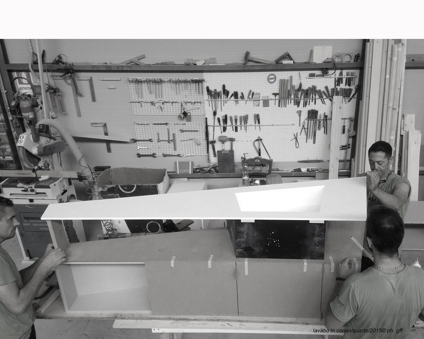 lavabo in corian:quarto:2015© ph. gff.jpg