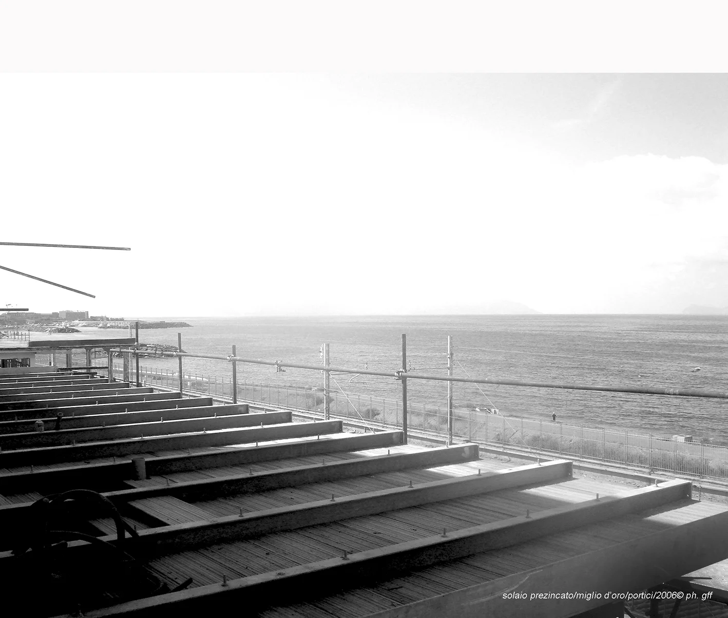 solaio prezincato:miglio d’oro:portici:2006© ph. gff.JPG