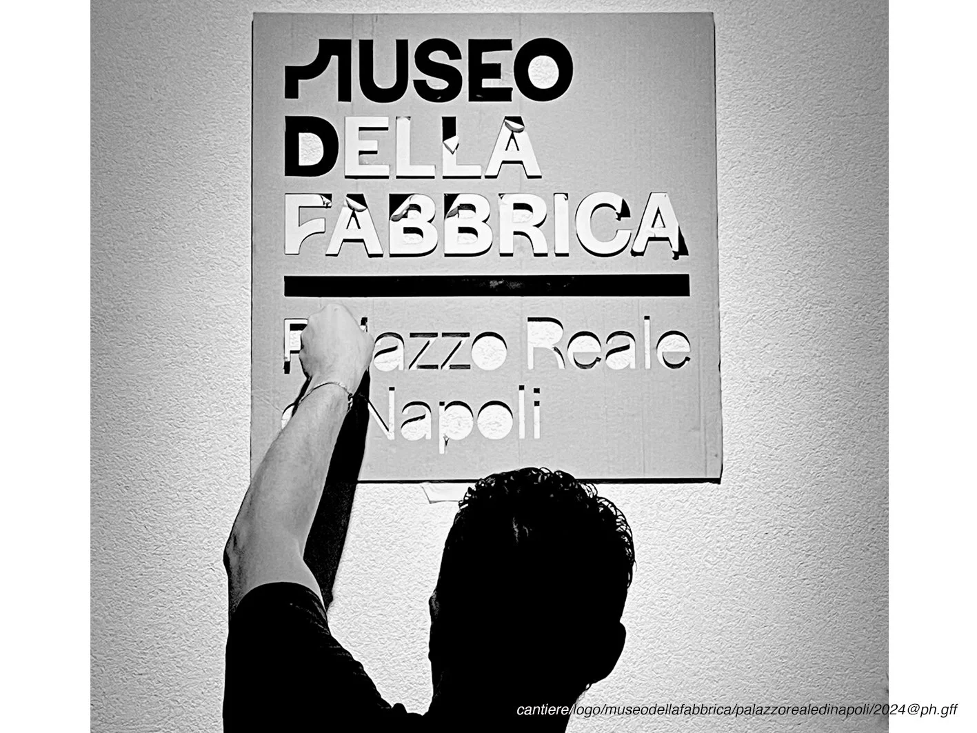 cantiere:logo:museodellafabbrica:palazzorealedinapoli:2024@ph.gff.jpg