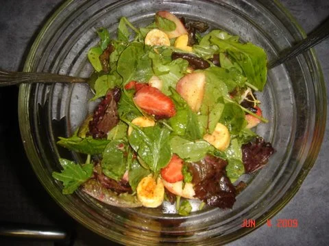 On Today's Menu: A simple and healthy lunchtime salad