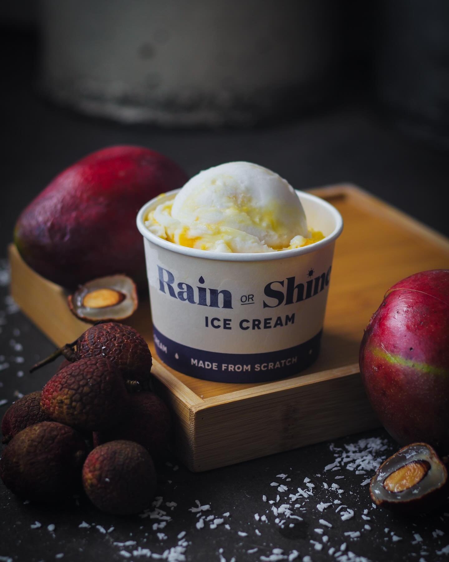 MAY FLING: LYCHEE LOVE SORBET 💛🤍

When life gives you mangoes, make lychee mango sorbet and enjoy the fruity goodness. Try our lychee and coconut sorbet with our delicious mango swirl 🥭🍨✨

Available at all stores in scoops and pints 🤩