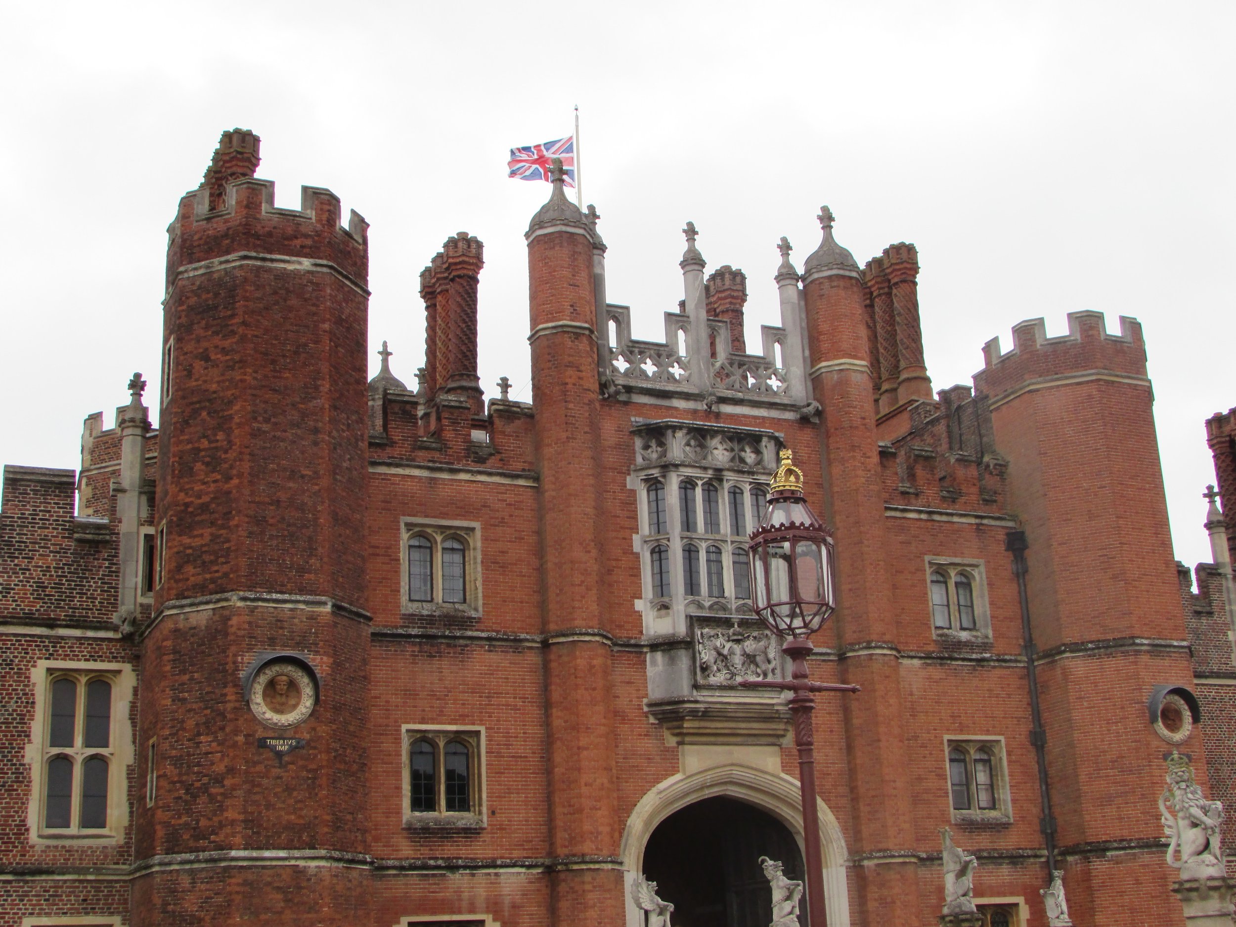 Hampton Court 11.jpg