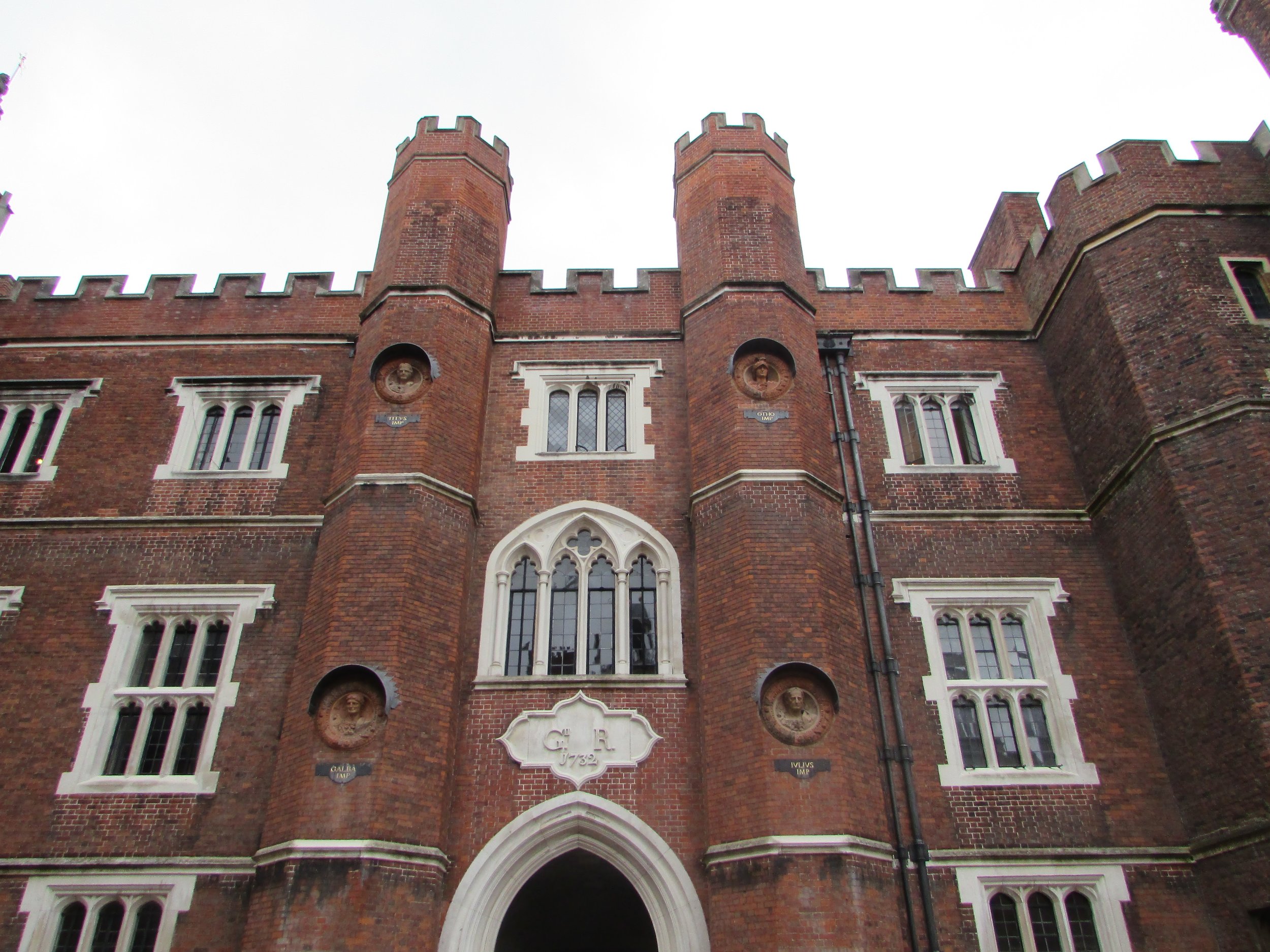 Hampton Court 3.jpg