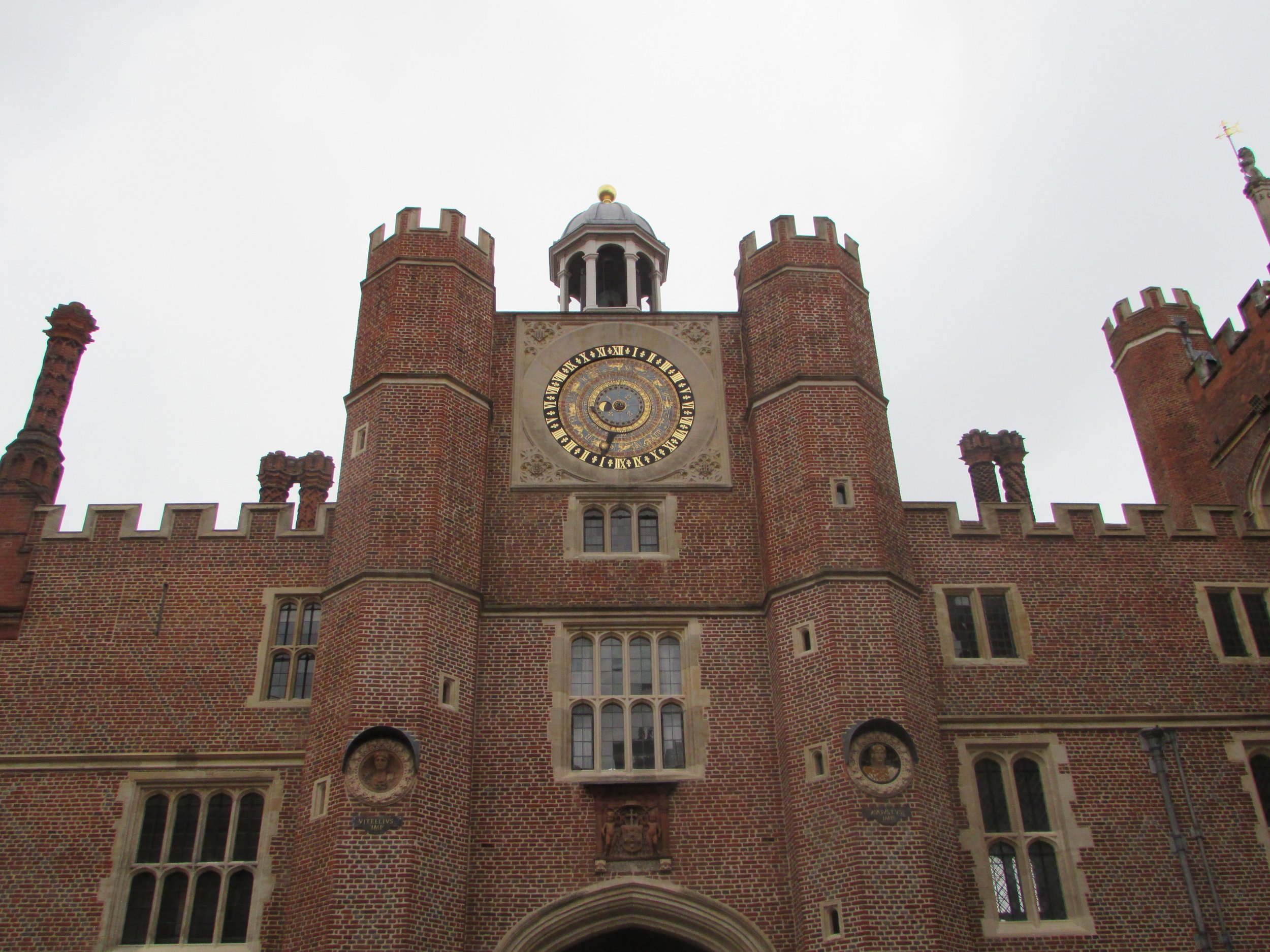 Hampton Court 1.jpg