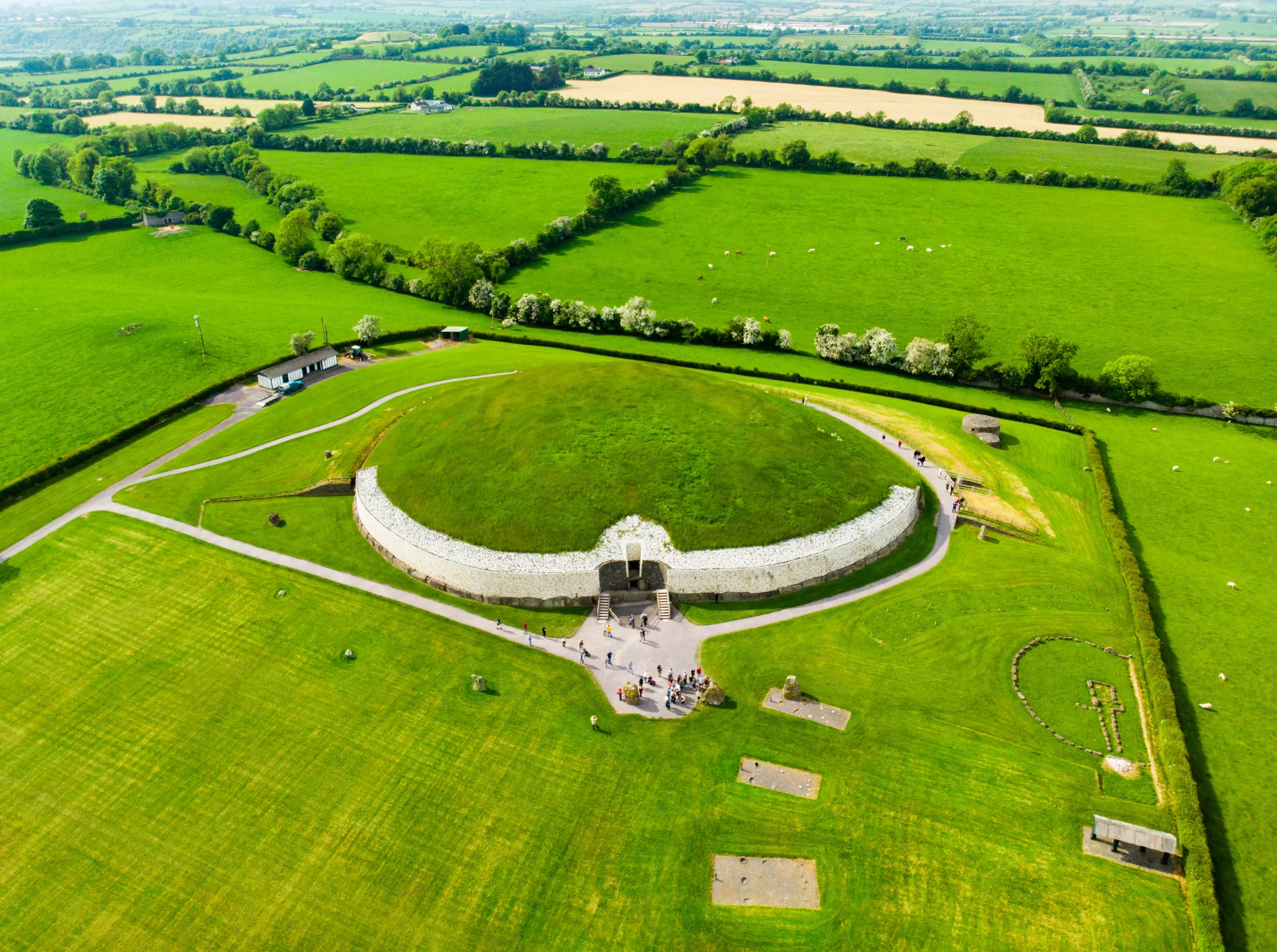 Newgrange County Meath.jpg