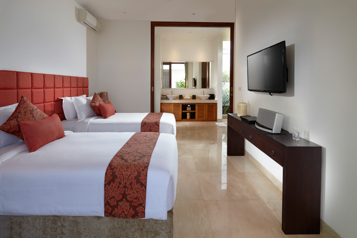 Villa-Malaathina-Bedroom-two.jpg