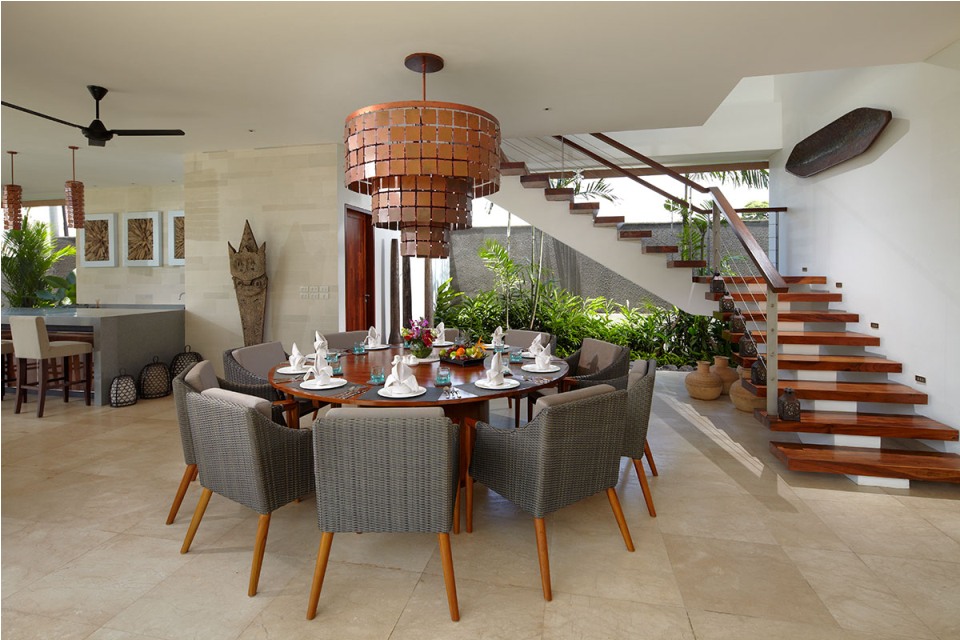 Villa-Malaathina-Dining-room.jpg