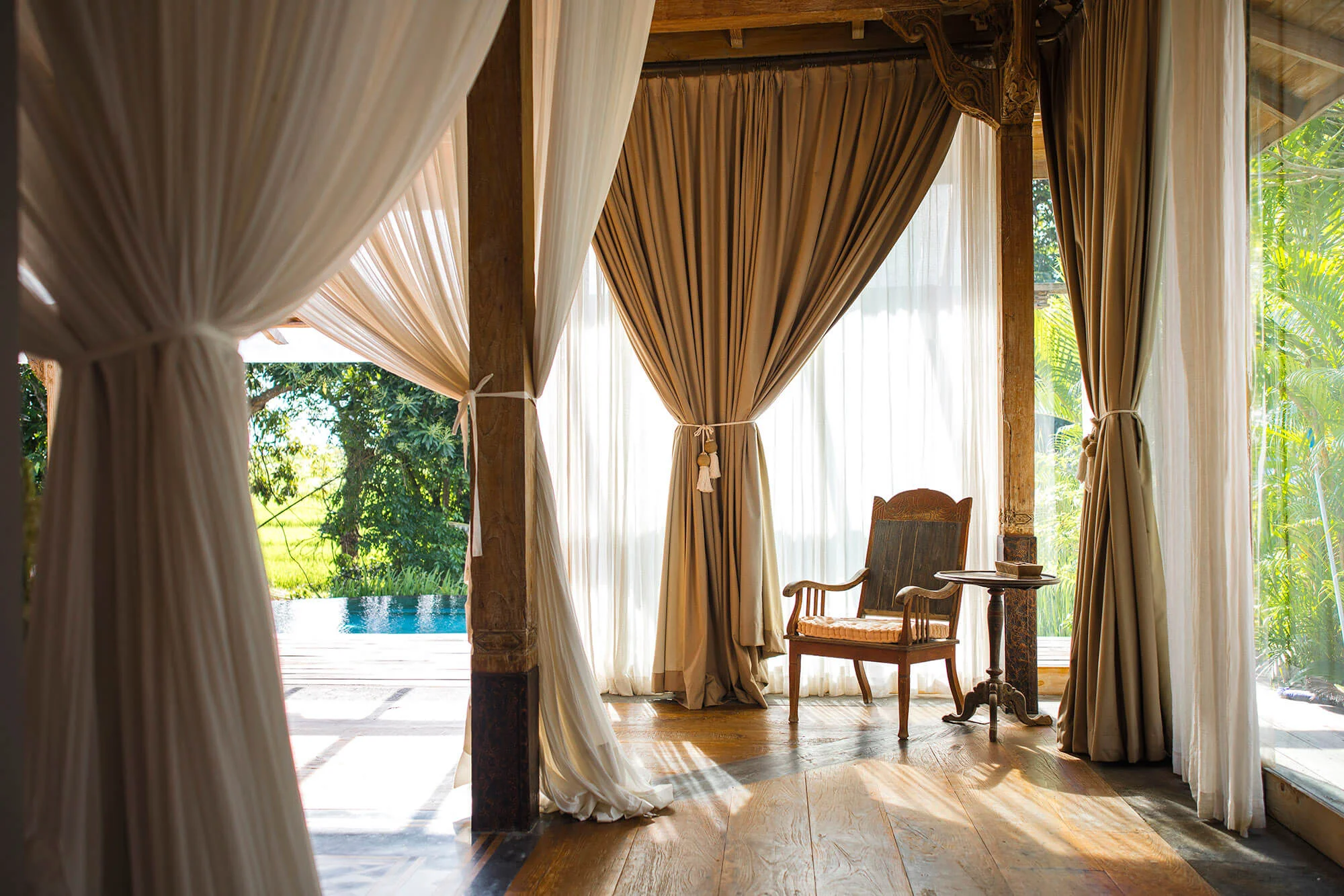 Villa Hansa - Master bedroom elegantly designed.jpg