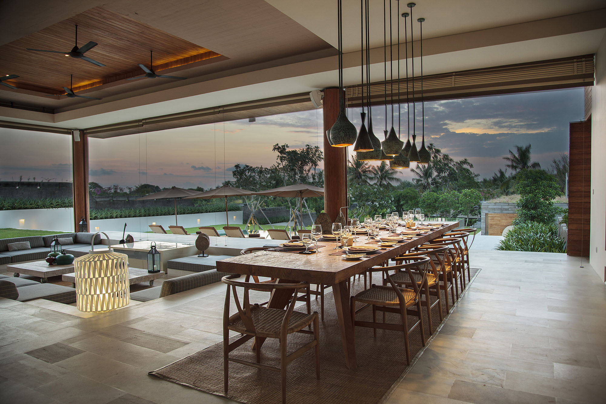 The-Iman-Villa-Dinner-setting.jpg