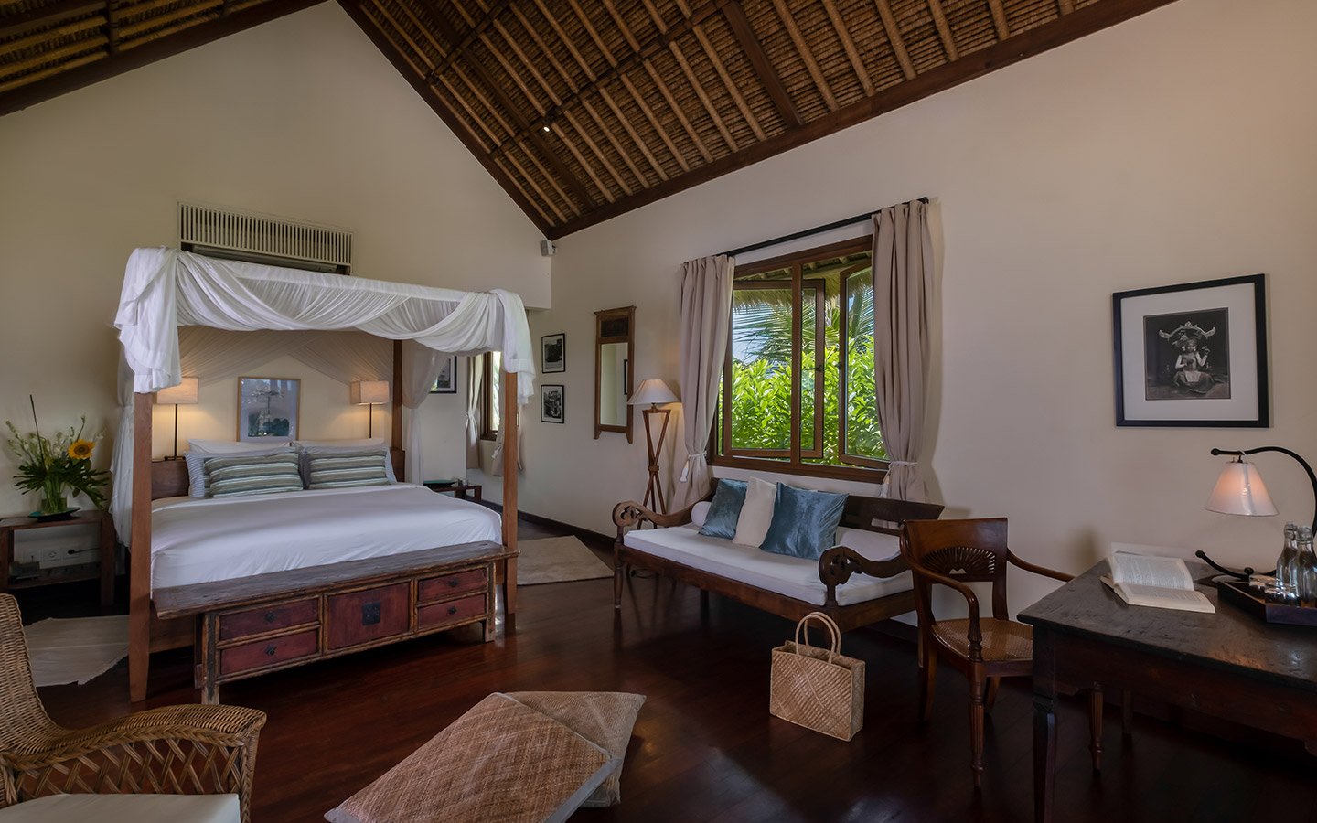villa-waringin-rooms-3-1.jpeg