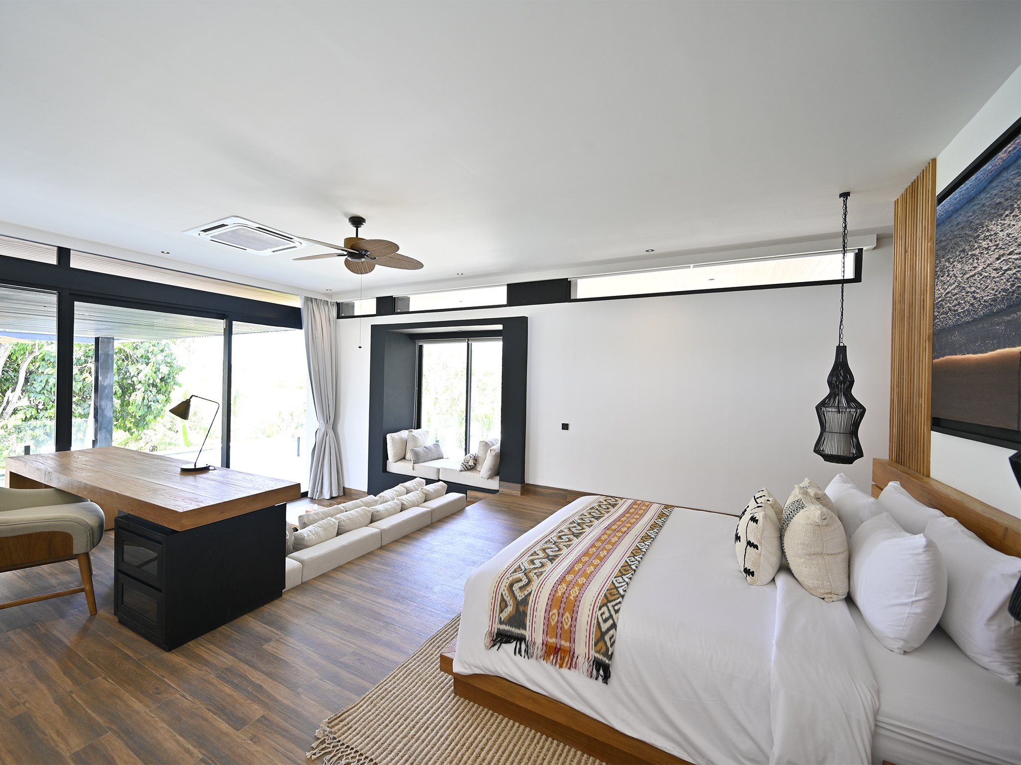 21 Villa Nica - Plush master bedroom with a lounge and study.jpg