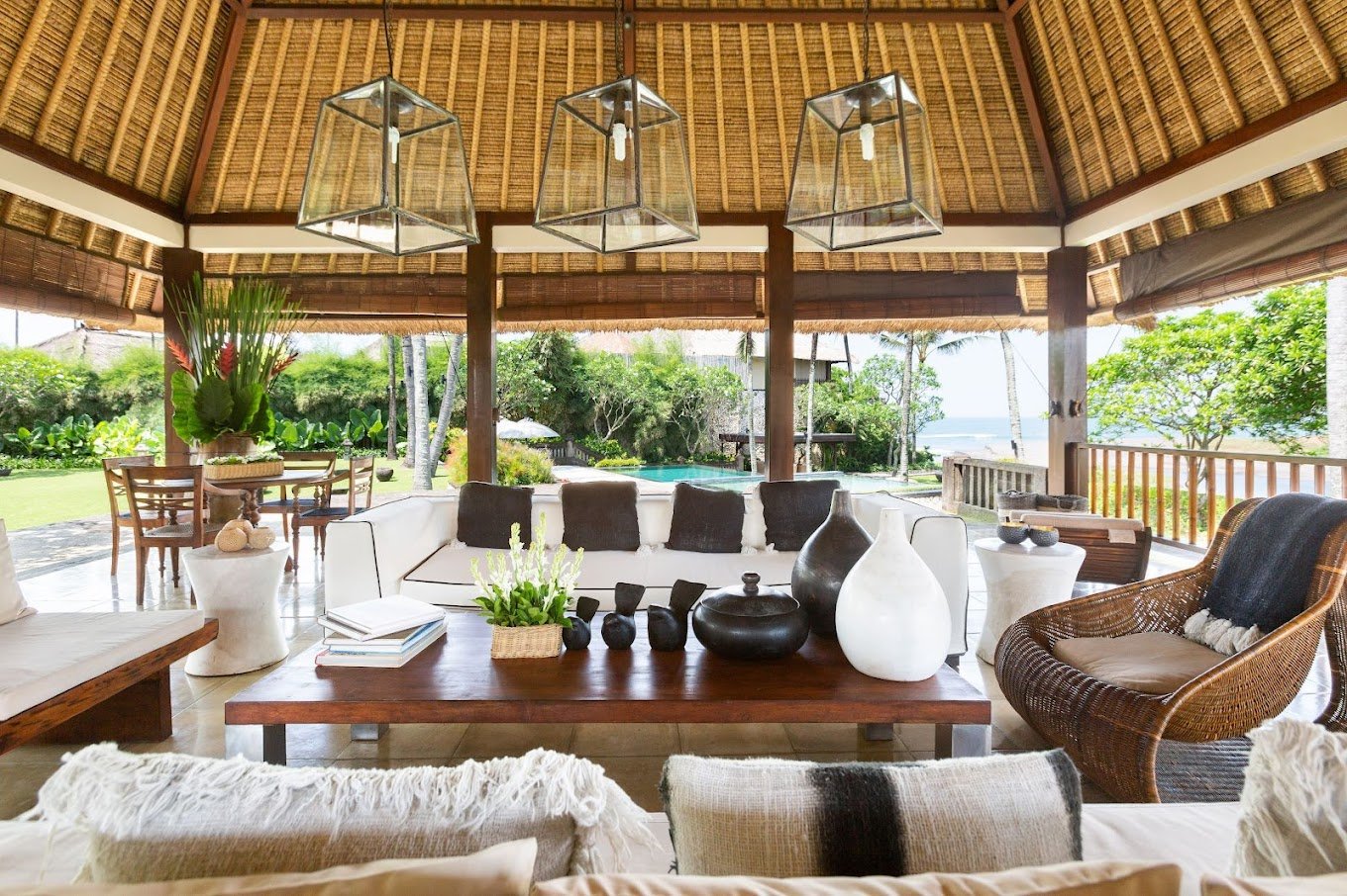 [RESIZED] VillaMary_18_Living Room.jpg