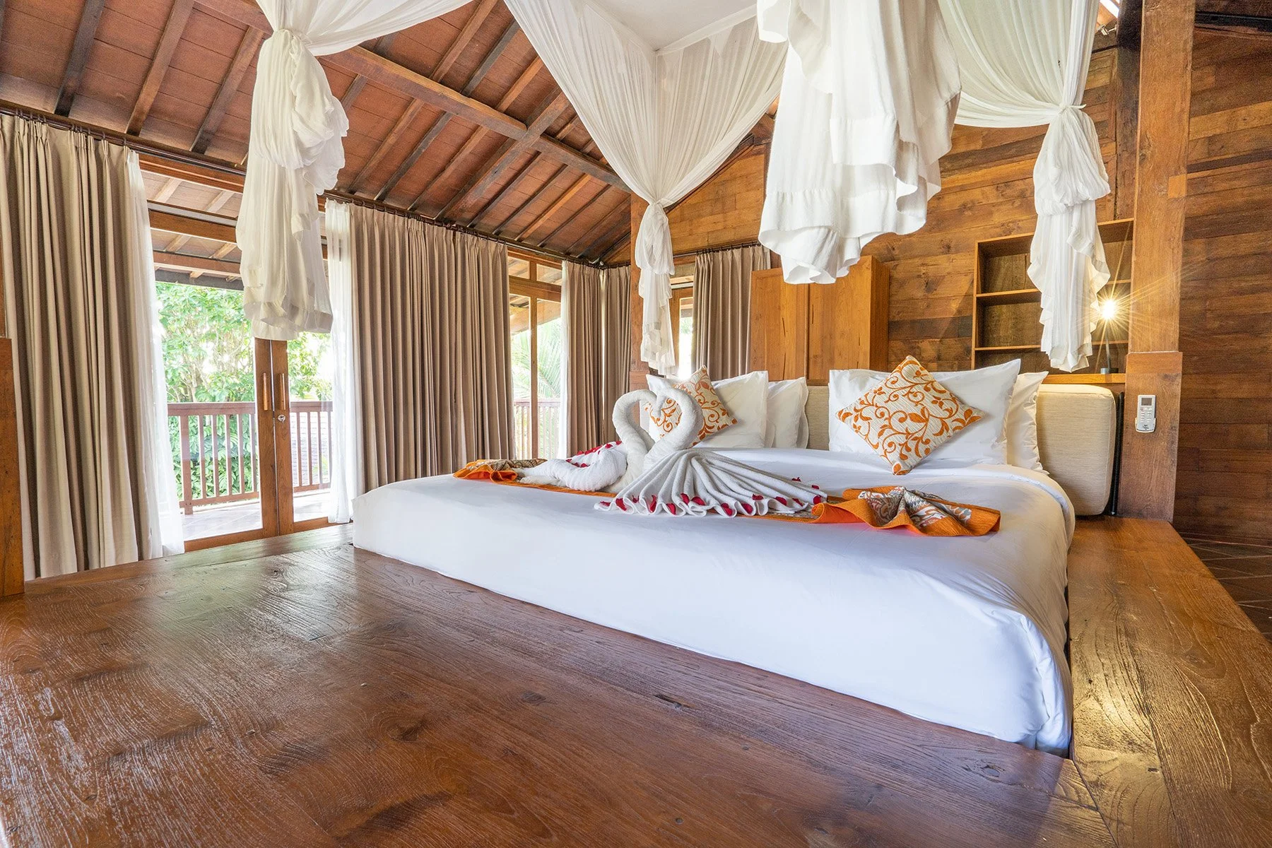 MASTER BED ROOM 2.jpg