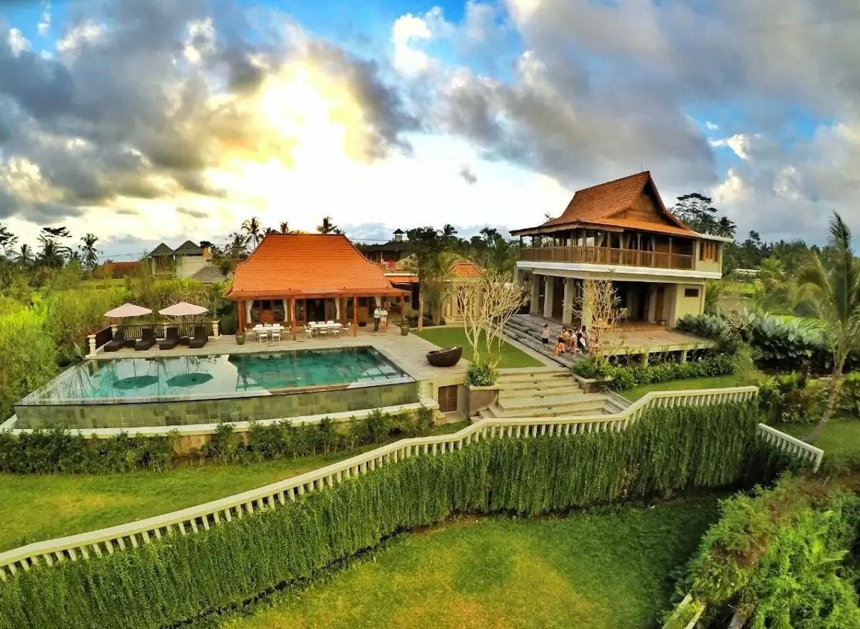 WhatsApp Image 2025-11-05 at 02.31.18.jpeg