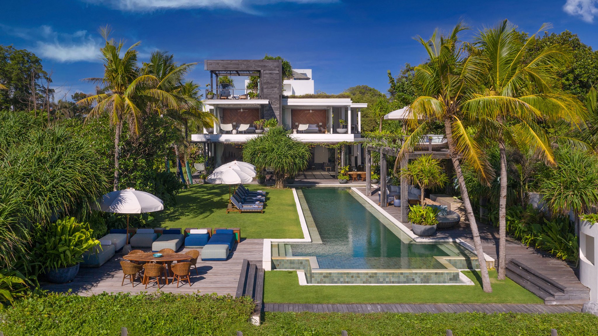 001 Noku Beach House - Villa facade.jpg