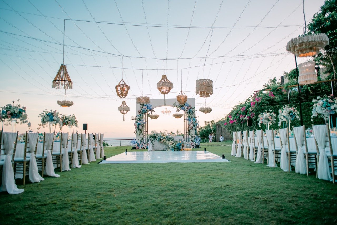 Dinner at The View 22 Large.jpeg