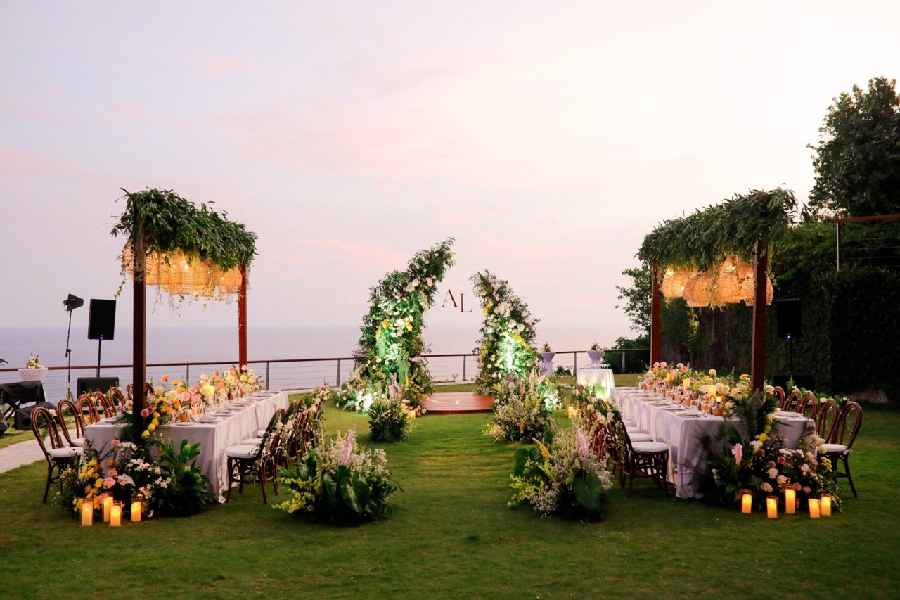 Dinner at The View 62 Large.jpeg