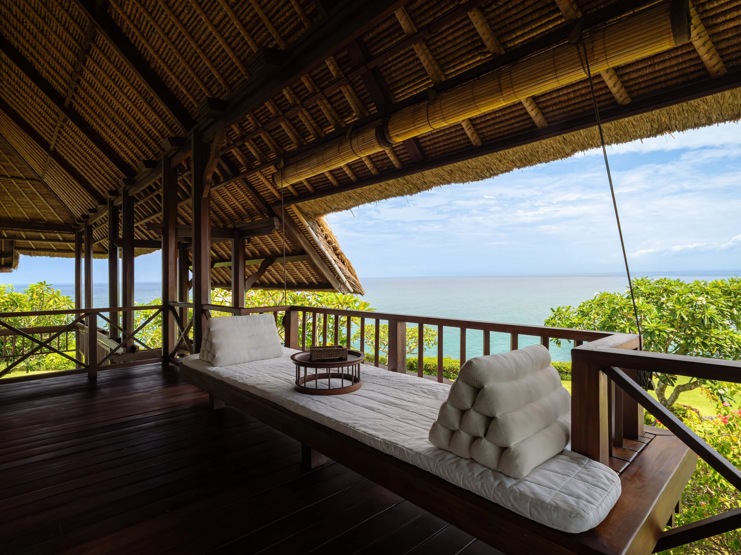 Junior Suite Cliff Ocean View 6.jpg
