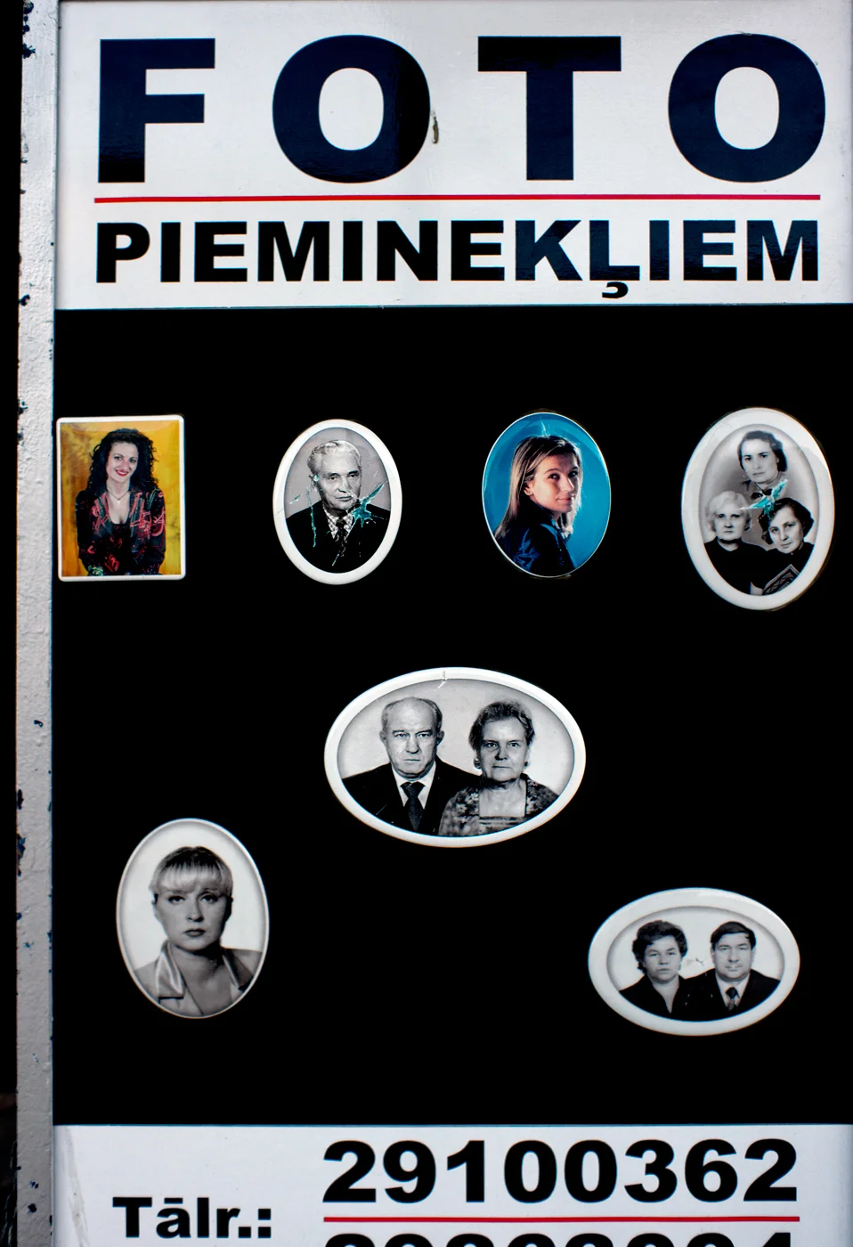 Untitled (FOTO) Riga 2014, (color photography, inkjet color print, 20/29 cm) 