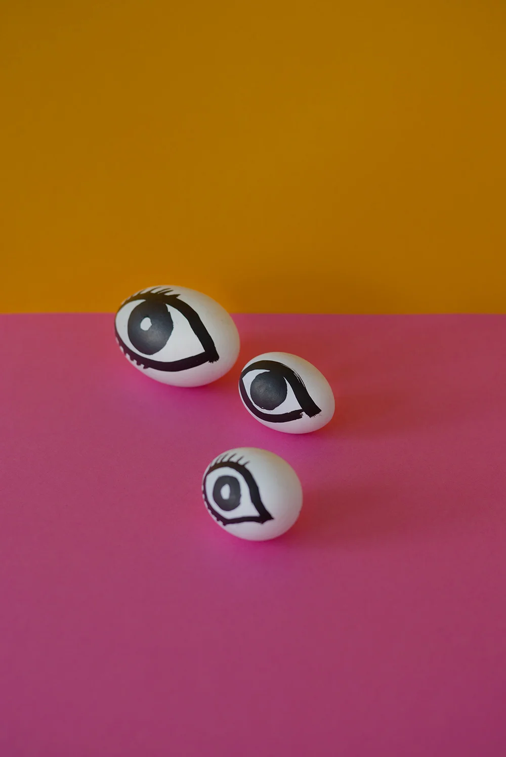 EGG EYE , Warsaw 2016 Collaboration with Filip Pagowski Producer: Arieh Rozen for the Polish Institute in TLV, Israel