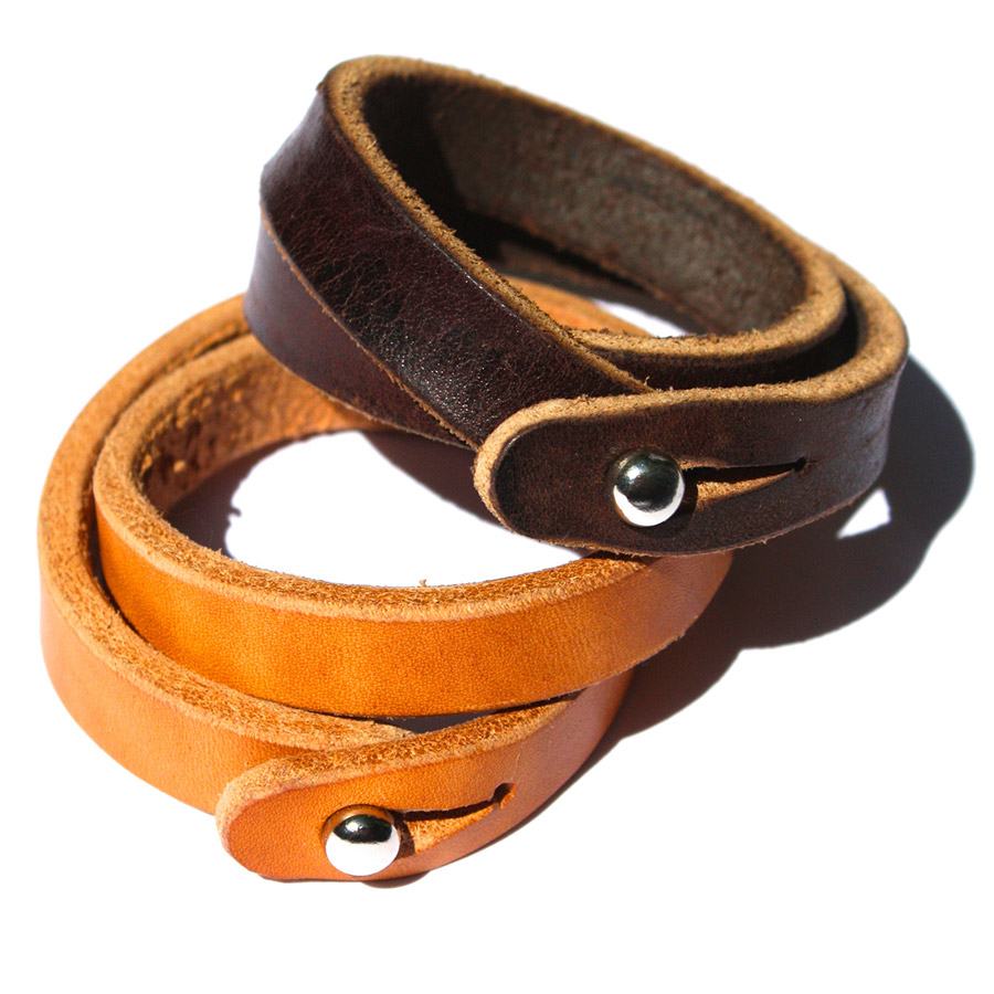 DOUBLE-LOOPED BRACELET