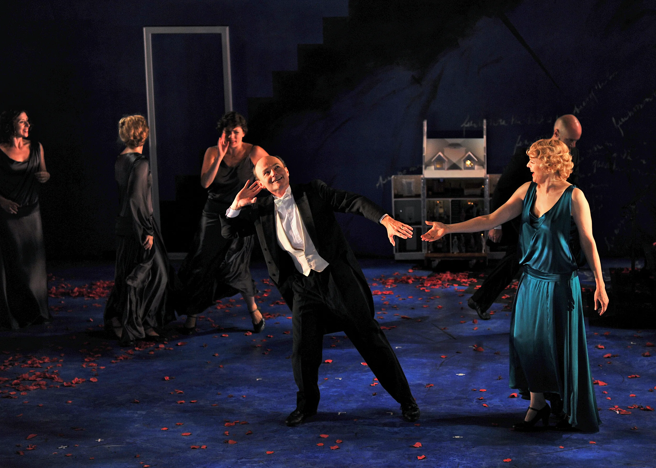 SEPTIMUS AND CLARISSA In the foreground is Henry Stram and Ellen McLaughlin. In the background from left to right is: Miriam Silverman, LeeAnne Hutchinson, Paula McGonagle and Craig Baldwin. Photo by Richard Finkelstein. 