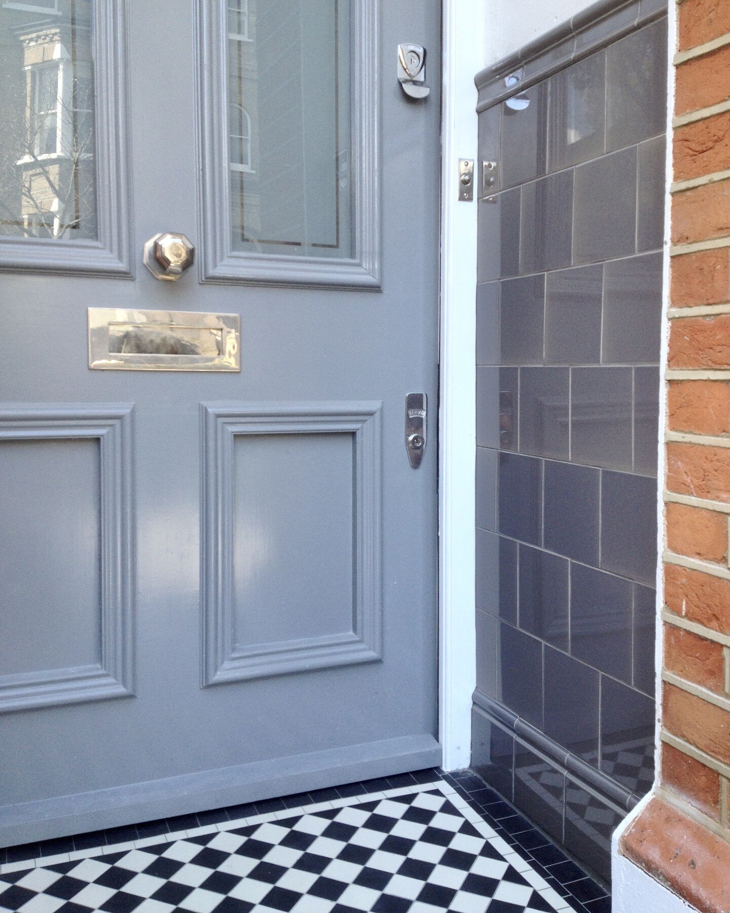 Perfect for porch steps. Black &amp; White 5cm chequer (&pound;145/m2) with two line border (&pound;30/linear metre) #victorianstyle #victoriantiles #victorianhouse #victorianfloortiles #victorianmosaictiling #victorianhallway #geometrictiles #hallwa