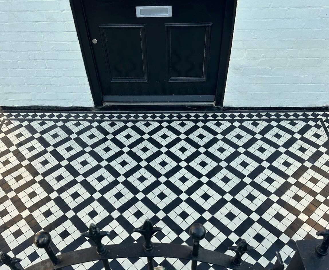 Banded Box pattern with Black Diamond border #victorianstyle #victoriantiles #victorianhome #victorianhouserenovation #victorianhallway #blackandwhite#londonfloors #frontgarden #landscapingideas #periodhouse #mosaicfloor