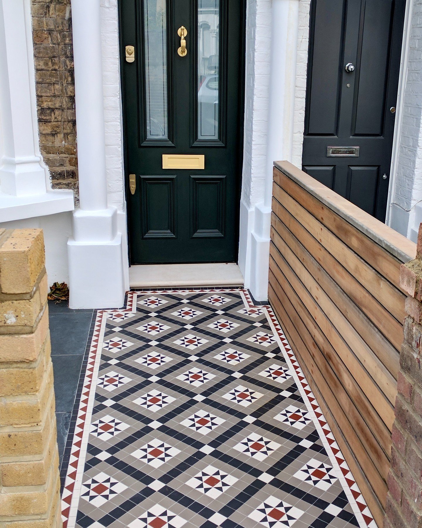 Marazion pattern with Dog Tooth border #victoriantiling #victoriantiles #periodfeatures #tilerestoration #victorianstyle #geometricmosaic #periodproperty #londonhome #reno #halltiles #mosaicpath #victorianhouse #mosaics