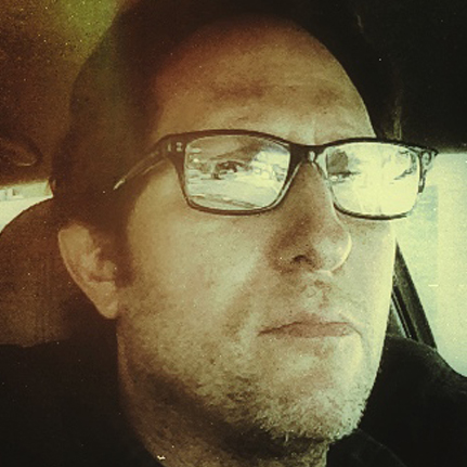Evan Gubernick Creative Fifteen plus years experience as creative / art director in the magazine industry, launching numerous enthusiast titles, including Antenna, Revolver, Rides, King and 0-60. In addition, he worked collaboratively with brands such as Kia, Hyundai, G-Shock and Dockers. His celebrity work ranges from Keith Richards to Tyra Banks and everyone in between. Believes in air travel, coffee and the transformative properties of ice hockey. 
