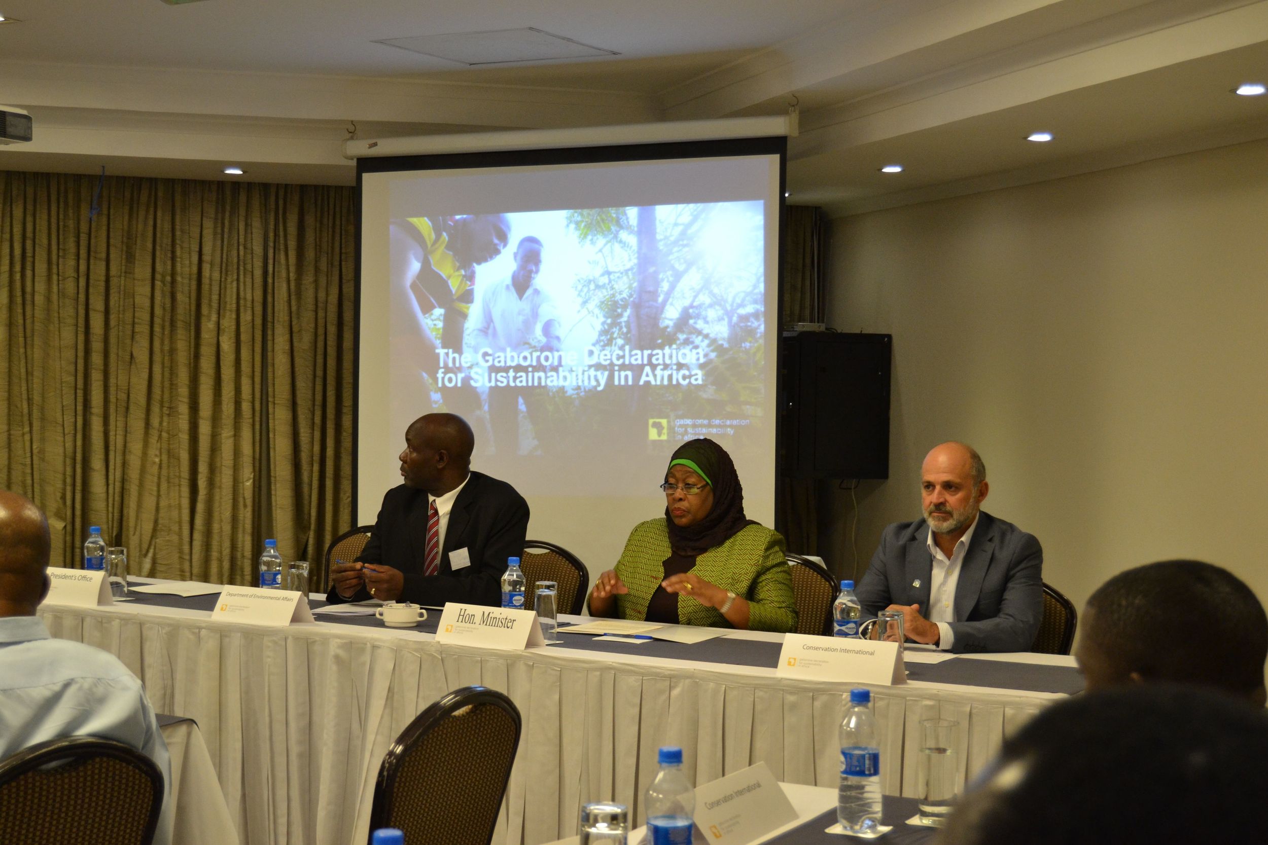 Botswana’s Botshabelo Othutsitse, Acting Director DEA, Honorable Samia Suluhu Hassan, Minister of State, Vice President’s Office Union Affairs, Tanzania and CI’s Carlos Manuel Rodriguez, Vice President and Senior Advisor, Global Policy, lead a plenary at the Gaborone Declaration’s Tanzania roadshow. 