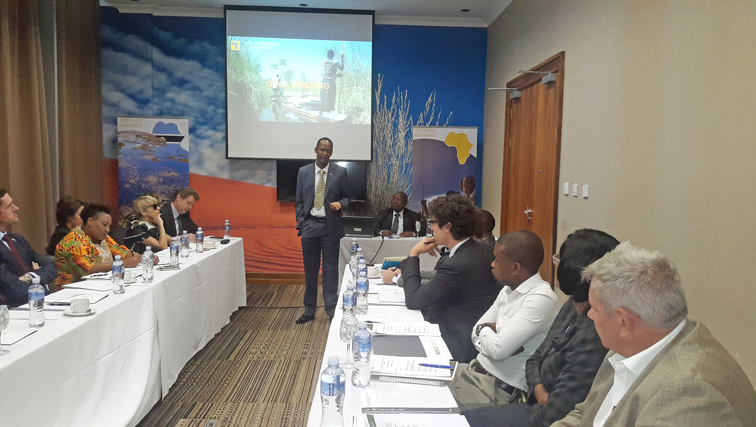 Permanent Secretary in the botswana Ministry of Environment, Wildlife and Tourism, Mr. Elias Magosi, briefs attendees on the gaborone declaration progress (Gdsa photo / © tiego mpho).