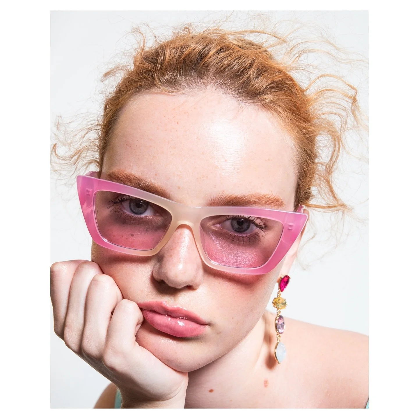 𝙱𝚎𝚊𝚞𝚝𝚢 𝚋𝚎𝚊𝚞𝚝𝚢 𝚋𝚎𝚊𝚞𝚝𝚢 𝚠𝚒𝚝𝚑 @fourthletterproductions 🌸

📸 &copy; 𝙺𝚊𝚢𝚝 𝚆𝚎𝚋𝚜𝚝𝚎𝚛-𝙱𝚛𝚘𝚠𝚗
𝙼𝚊𝚔𝚎𝚞𝚙: 𝙵𝚊𝚢𝚎 𝙼𝚊𝚛𝚒𝚎 @fayemariemakeup 𝚞𝚜𝚒𝚗𝚐 @armanibeauty #𝚖𝚊𝚔𝚎𝚞𝚙
𝙷𝚊𝚒𝚛: 𝙺𝚒𝚛𝚜𝚝𝚎𝚗 𝙱𝚊𝚜𝚜𝚎𝚝?