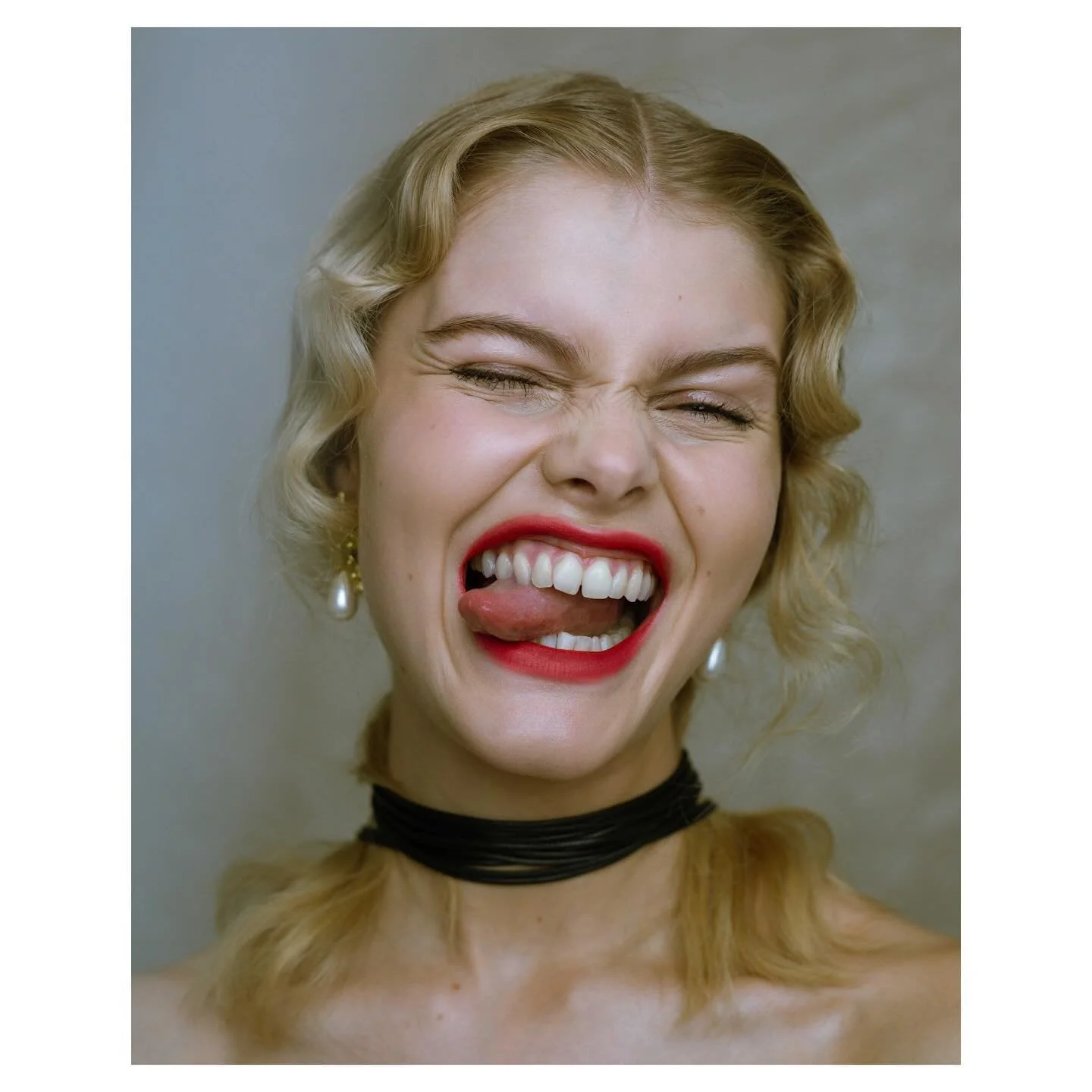 &amp;, 𝚠𝚑𝚒𝚕𝚎 𝚠𝚎&rsquo;𝚛𝚎 𝚘𝚗 𝚝𝚑𝚎 𝚜𝚞𝚋𝚓𝚎𝚌𝚝, 𝚑𝚎𝚛𝚎&rsquo;𝚜 𝚝𝚑𝚎 𝚍𝚒𝚟𝚒𝚗𝚎 𝙼𝚎𝚐𝚊𝚗 𝚁𝚞𝚝𝚑𝚎𝚛𝚏𝚘𝚛𝚍 𝚏𝚛𝚘𝚖 𝚊 𝚌𝚘𝚞𝚙𝚕𝚎 𝚘𝚏 𝚠𝚎𝚎𝚔𝚜 𝚊𝚐𝚘, 𝚊 𝚠𝚑𝚘𝚕𝚎𝚜𝚘𝚖𝚎 𝚑𝚞𝚖𝚊𝚗 𝚠𝚒𝚝𝚑 𝚊 𝚖𝚊𝚐𝚗𝚒𝚏𝚒𝚌𝚎𝚗𝚝 ?