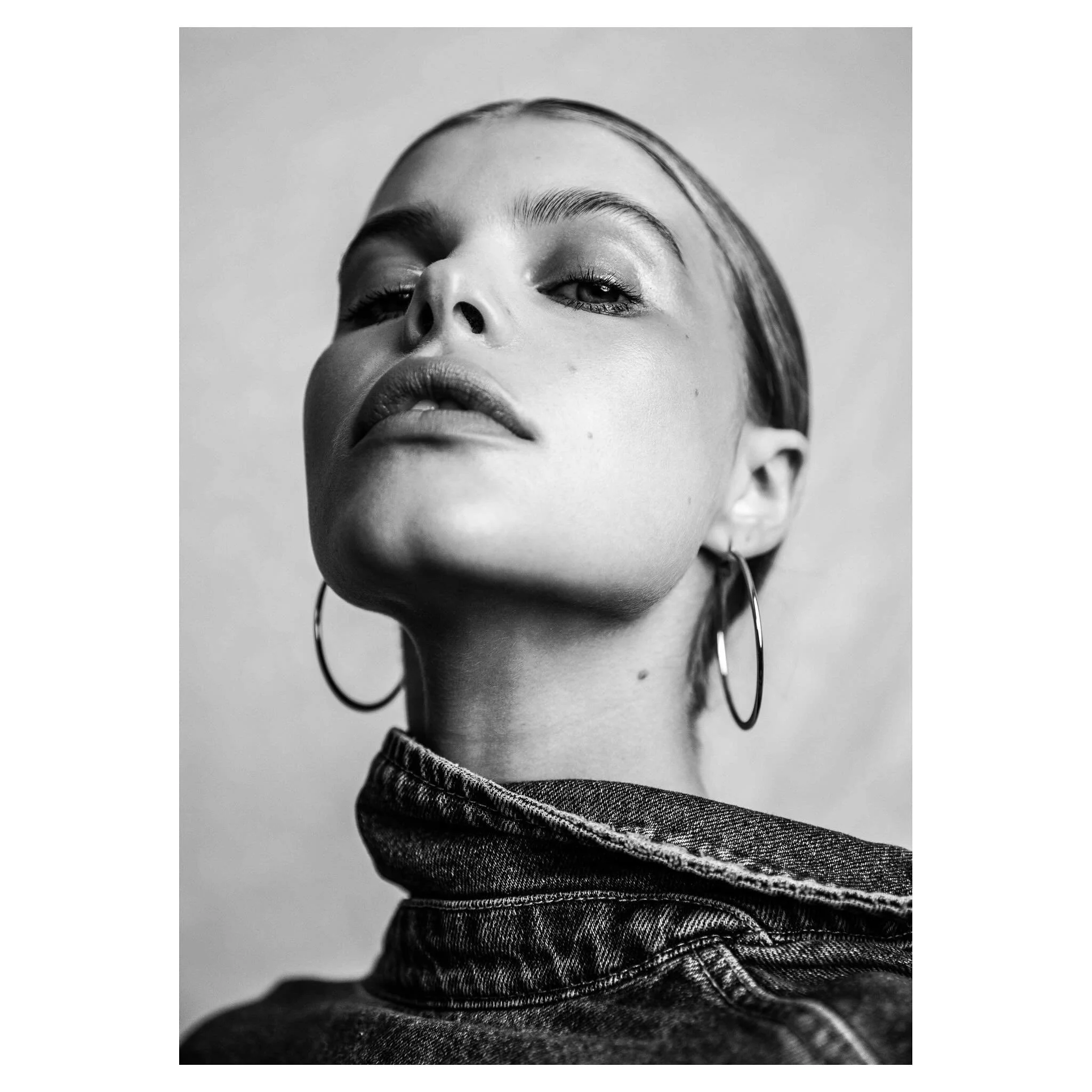 𝙼𝚎𝚐𝚊𝚗 𝚁𝚞𝚝𝚑𝚎𝚛𝚏𝚘𝚛𝚍 
📸 &copy; 𝙺𝚊𝚢𝚝 𝚆𝚎𝚋𝚜𝚝𝚎𝚛-𝙱𝚛𝚘𝚠𝚗
𝙼𝚊𝚔𝚎𝚞𝚙: 𝙵𝚊𝚢𝚎 𝙼𝚊𝚛𝚒𝚎 @fayemariemakeup 𝚞𝚜𝚒𝚗𝚐 @armanibeauty #𝚖𝚊𝚔𝚎𝚞𝚙
𝙷𝚊𝚒𝚛: 𝙽𝚊𝚝𝚊𝚕𝚒𝚊 𝙺𝚛𝚣𝚎𝚠𝚜𝚔𝚊 @krzeen