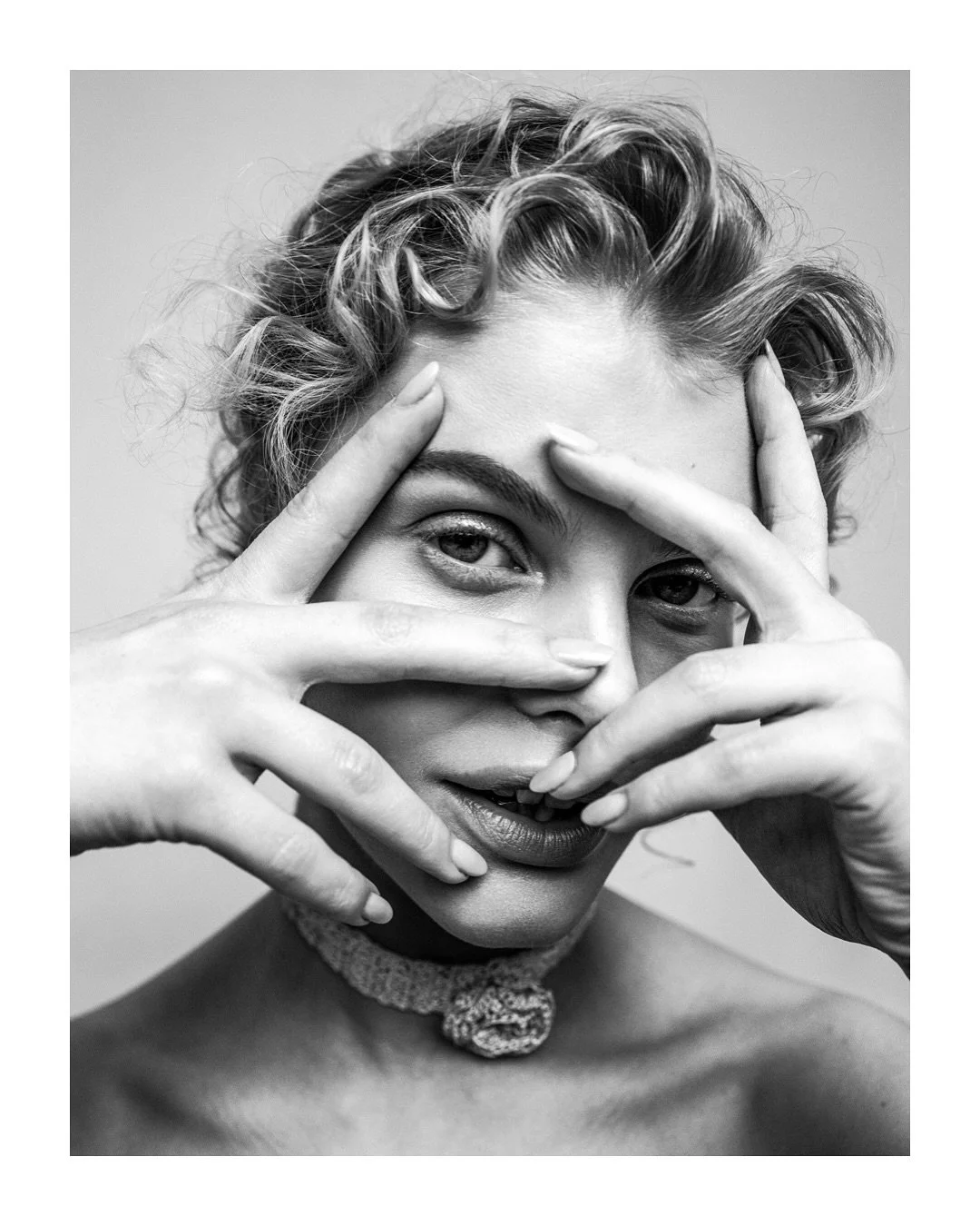 𝚃𝚑𝚎 𝚜𝚝𝚞𝚗𝚗𝚒𝚗𝚐 @goldiiiiiiii_r @milkmodelmanagement 𝚐𝚎𝚝𝚝𝚒𝚗𝚐 𝚑𝚎𝚛 𝚌𝚞𝚛𝚕 𝚘𝚗 

📸 &copy; 𝙺𝚊𝚢𝚝 𝚆𝚎𝚋𝚜𝚝𝚎𝚛-𝙱𝚛𝚘𝚠𝚗
𝙿𝚛𝚘𝚍𝚞𝚌𝚝𝚒𝚘𝚗 @fourthletterproductions 
𝙼𝚊𝚔𝚎𝚞𝚙: 𝙵𝚊𝚢𝚎 𝙼𝚊𝚛𝚒𝚎 @fayemariemakeup 
𝙷𝚊𝚒?