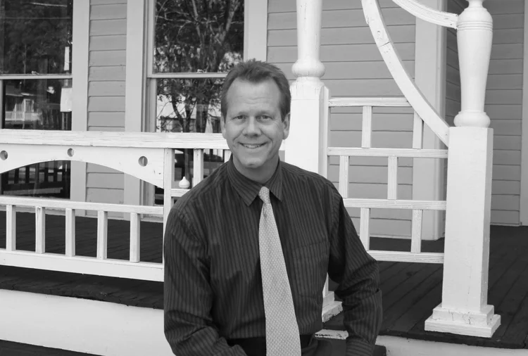 Architect Charles J. Frandsen, AIA Principal Charles J. Frandsen, AIA is founder and president of Frandsen Architects, PC. Charles has over 30 years experience practicing architecture around the United States. He received his architectural degree from Southern College of Technology / Southern Polytechnic State University.
