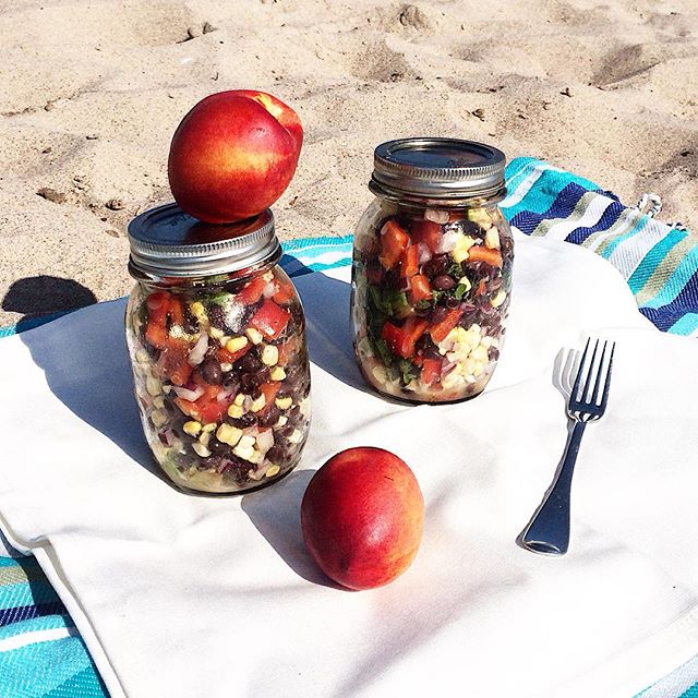 Blue sunny sky, a gentle breeze, perfect water temperature, sweet time with kiddo, and a little simple wastefree #meatlessmonday #picnic ( #marketfresh salad with fresh corn, avocado, black beans, lettuce, red pepper, red onion, herbs, cumin, lime an