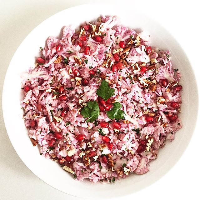 A festive looking yet light shaved cauliflower #salad for the last #marketfresh #meatlessmonday  #lunch of the year. And with pretty pink hues thanks to the cauliflower head found at a recent #farmersmarket run! Just needed to slice it thinly, salt a